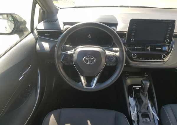 Toyota Corolla cena 59900 przebieg: 175000, rok produkcji 2019 z Piastów małe 379